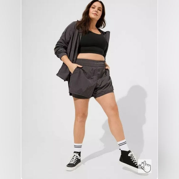 torrid Pants - Torrid Happy Camper Satin Nylon 2fer Active Short In Nine Iron Size 2x